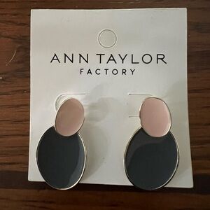 Chic Ann Taylor pink and gray stud earrings.